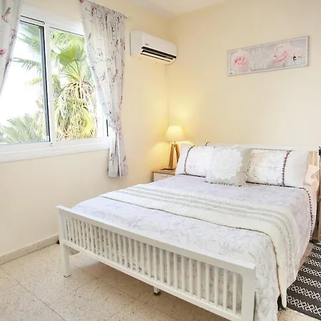 Sunny Coral Bay * Pegeia