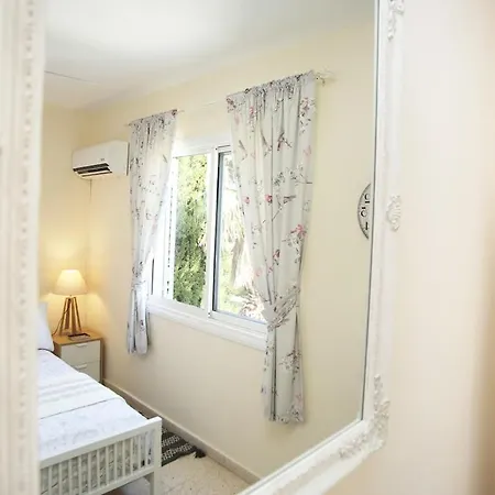 Sunny Coral Bay Apartmán *