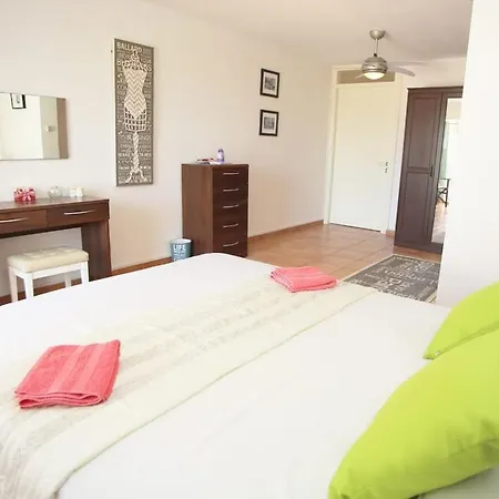 Sunny Coral Bay Apartmán *