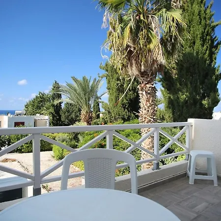 Sunny Coral Bay Apartmán *