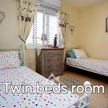 דירה Sunny Coral Bay