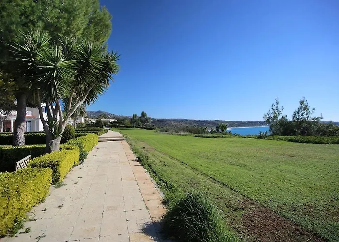 Sunny Coral Bay * Pegeia